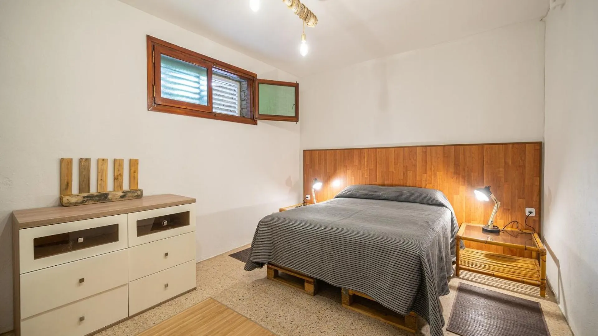 Spacious Villa In Costa Brava L' Escala Spanien