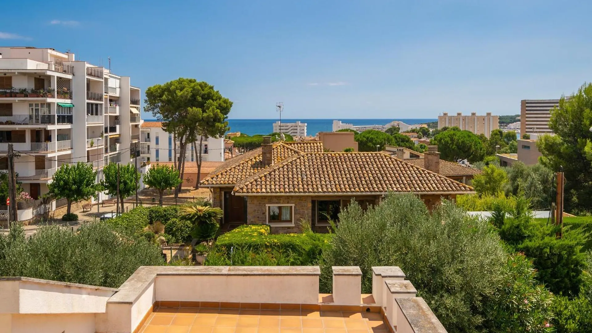 Spacious Villa In Costa Brava L' Escala