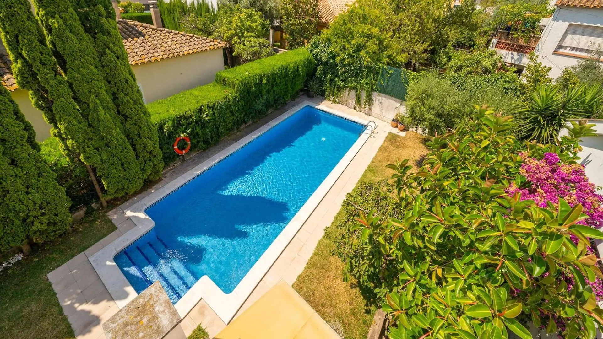 Spacious Villa In Costa Brava L' Escala